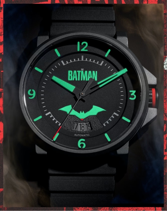 Buy Buckle-Down PC-WBM228-WM Batman & James Gordon Scene Plastic Clip  Collar, 1.5